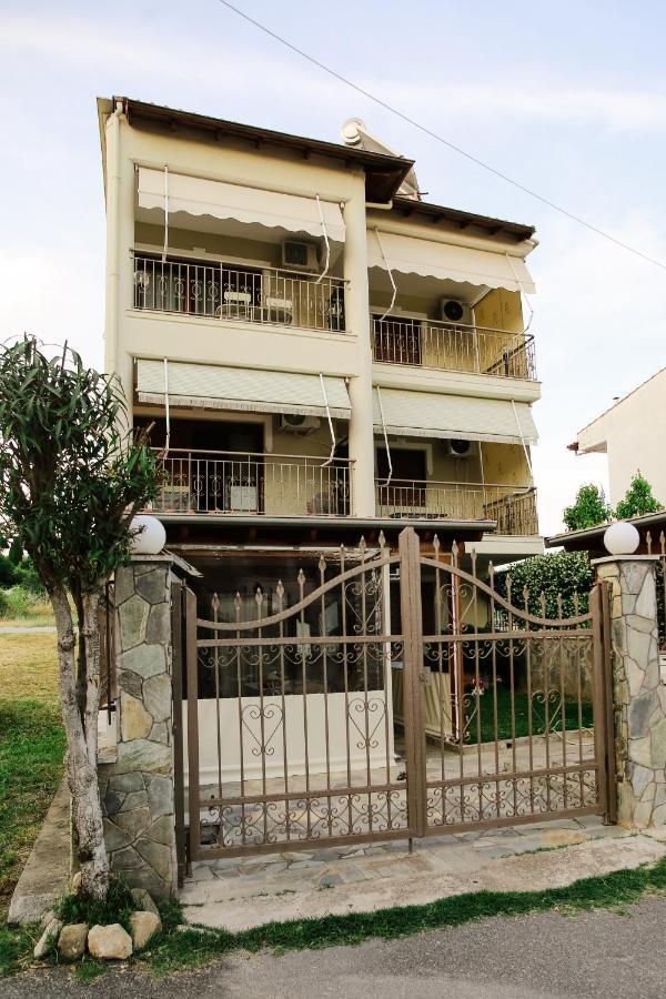 Roa Seaside Apartments Vergia ภายนอก รูปภาพ