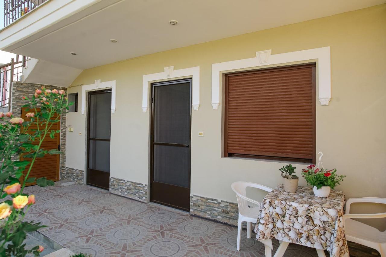 Roa Seaside Apartments Vergia ภายนอก รูปภาพ